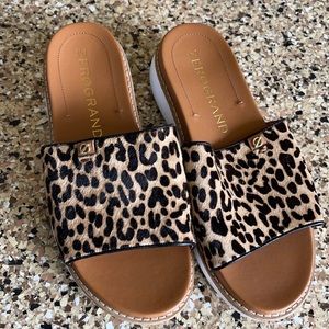 Cole Haan Zero Grand Slides